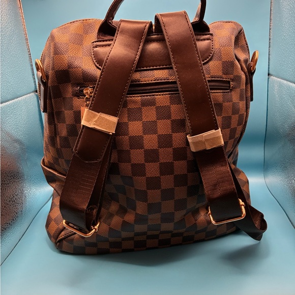 Checkered Backpack - Picture 10 of 11